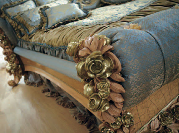 Итальянская спальня Bouquet фабрики Riva Mobili D`Arte