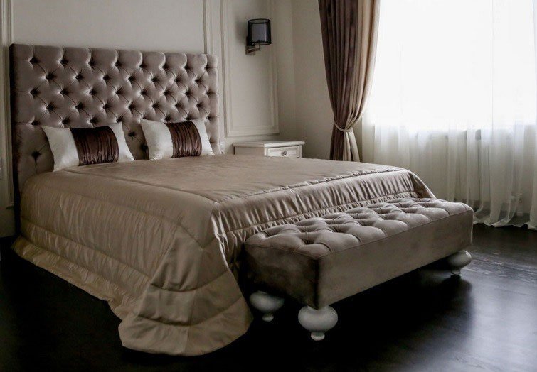 Кровать с решеткой (отделка белый блестящий лак) Palermo фабрики Fratelli Barri