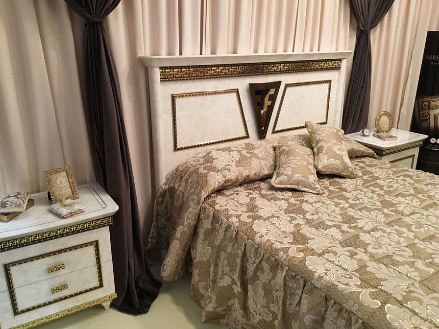 Итальянская спальня Fantasia фабрики Arredo Classic